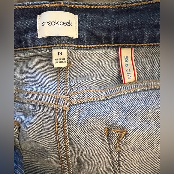 Sneak peak jeans- Janelle wash - Picture 8 of 8